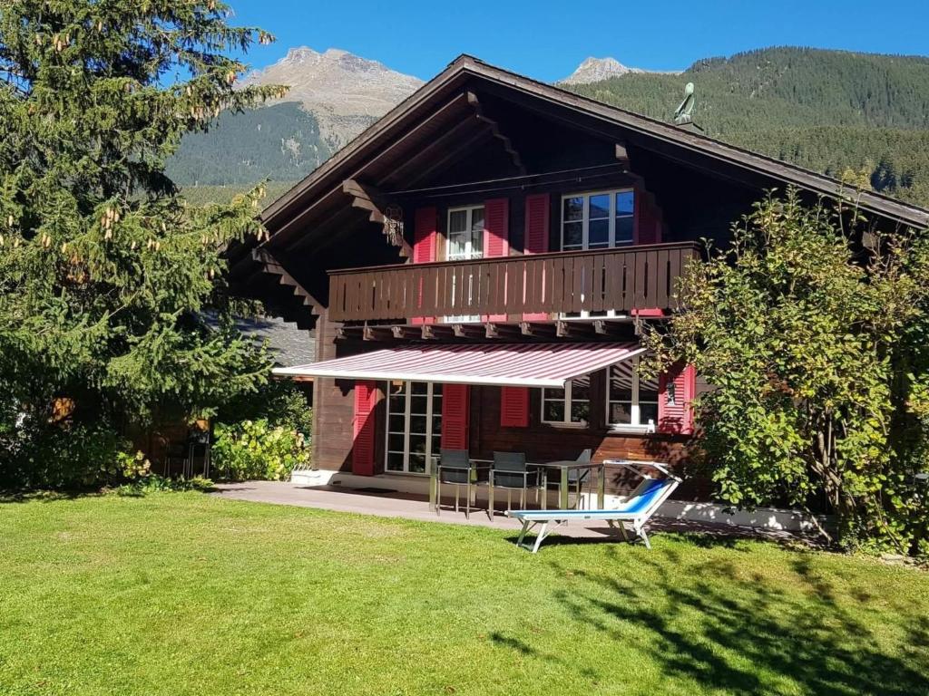 Holiday Home Chalet Gletscherfloh by Interhome
