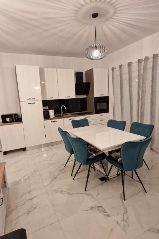 Apartment Madonna 2 by Interhome