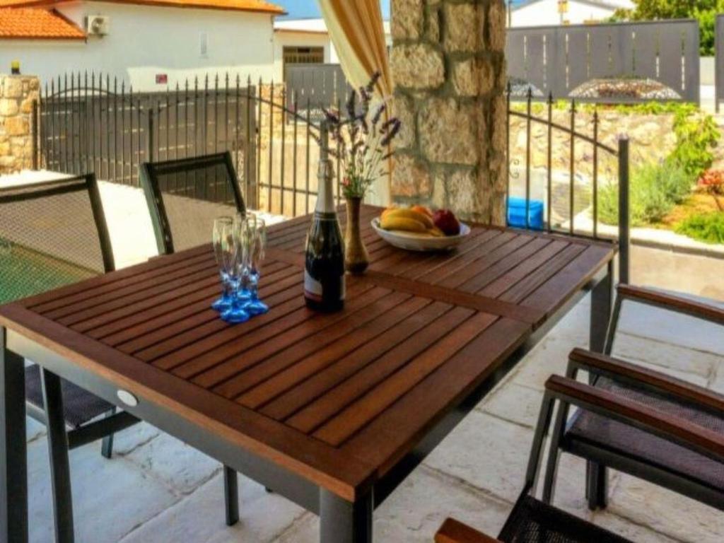 Apartment Vintage Residenc Dramalj - Pool zur Selbstnutzung by Interhome