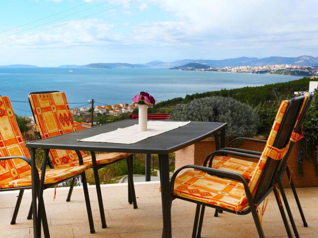 Apartment Strandnahe Ferienwohnung mit Terrasse by Interhome