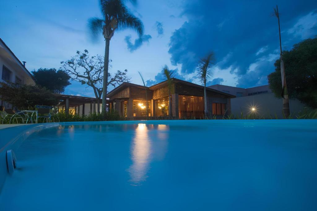 Bazén v ubytování Ipê Hotel Express nebo v jeho okolí