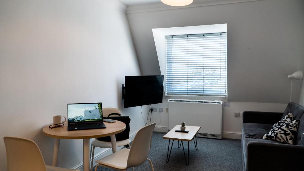 Et tv og/eller underholdning på K Suites - Bridge Road AP19