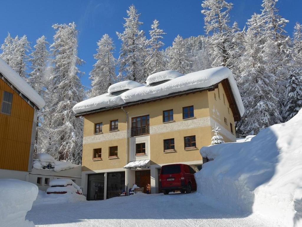 Apartment Chesa Formel - Stalla Engiadina by Interhome