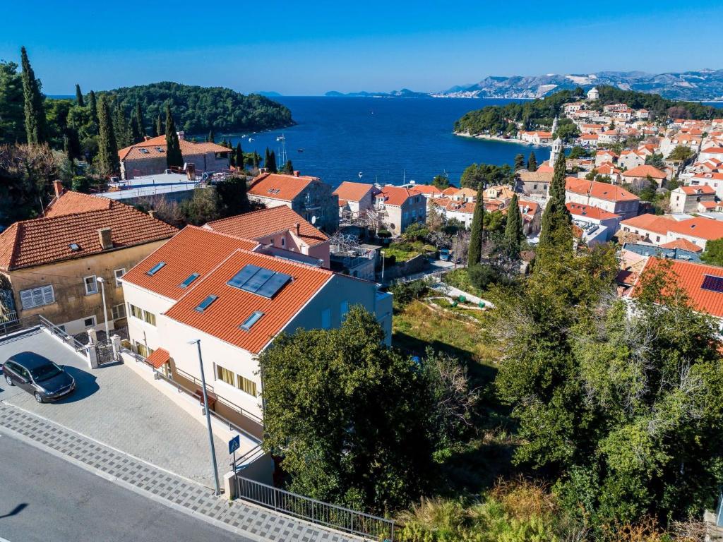 Apartment Ferienwohnungen Rilovic - Wohnung A2 by Interhome