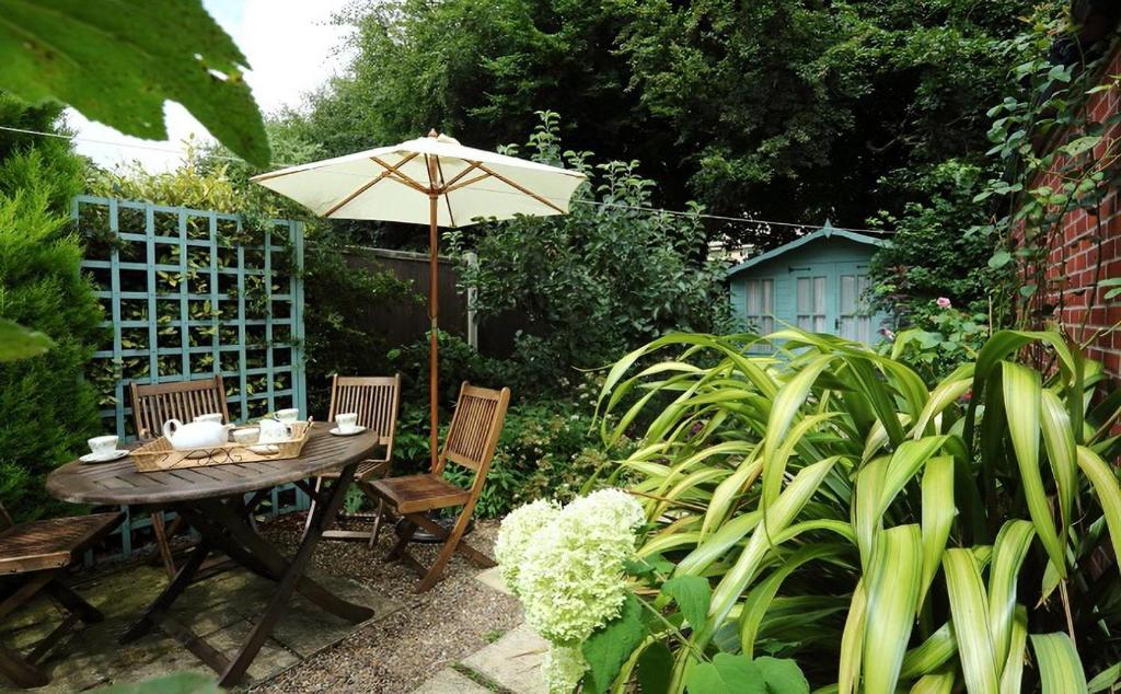 En have udenfor 2 Bed in Saxmundham oc-15far