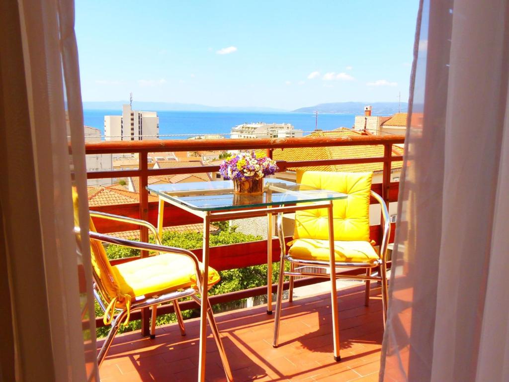 Apartment Garbin Ventus Makarska by Interhome