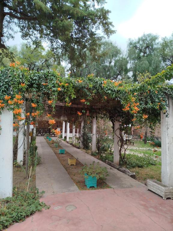 En have udenfor Hotel Rancho del Cerro