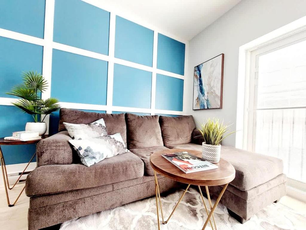 Billede fra billedgalleriet på 1 bdrm plus Den Juliet balcony 24-7Gym Windsor ON i Windsor