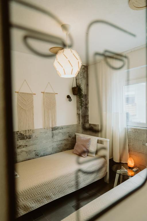 Mahakala Center - Twin Room With Private Bathroom