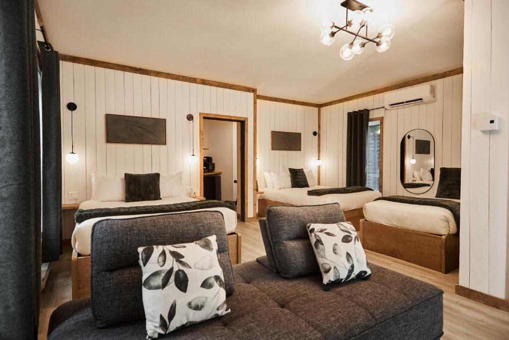 Motel Boutique Hygge - anciennement Aux Portes du Soleil - Quarto Familiar Com Cama Queen