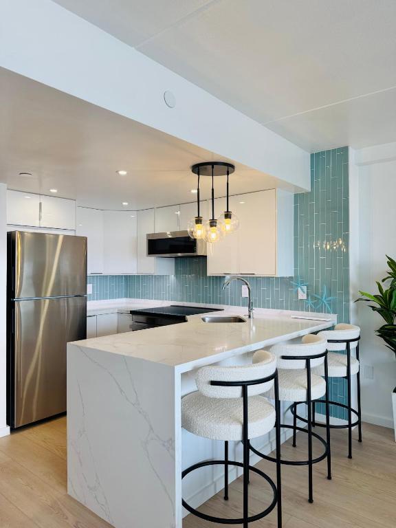 Panoramic Oceanview Resort - Full Kitchen in Each Unit, 2 Swimming Pools, Onsite Restaurants, Fireworks Every Friday photo