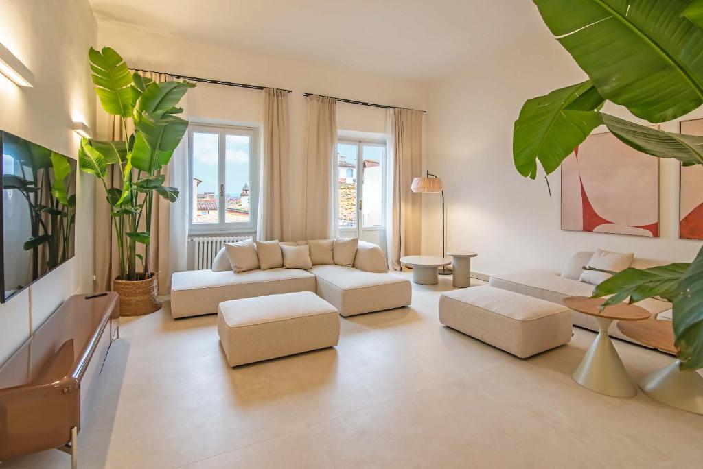 Marble with view MDR Apartments Collection