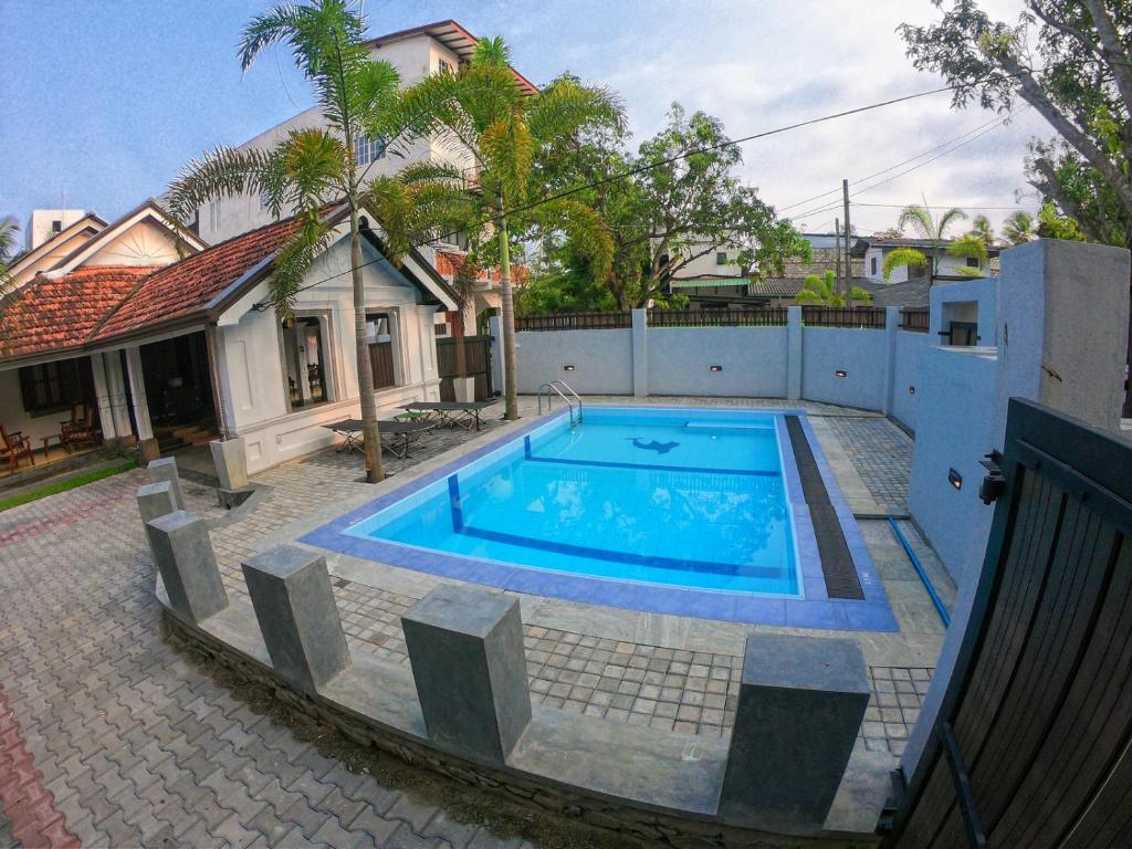 Swimmingpoolen hos eller tæt på Galle My Bungalow