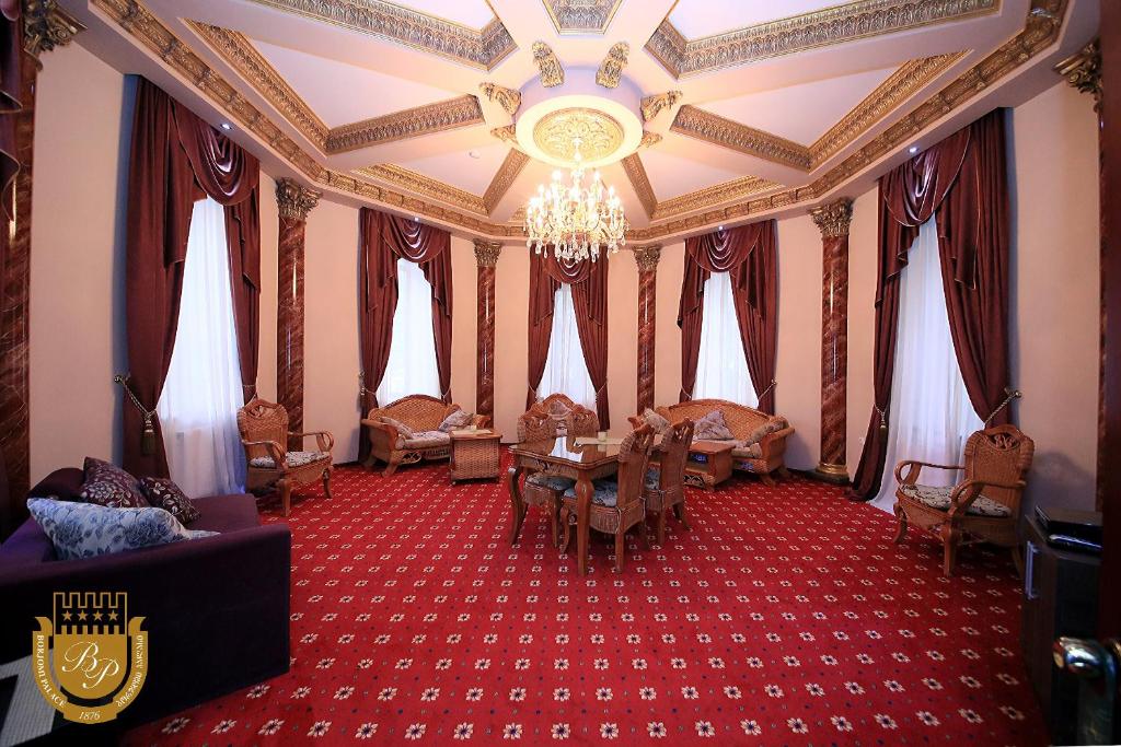 Posezení v ubytování Borjomi Palace Health & Spa Center