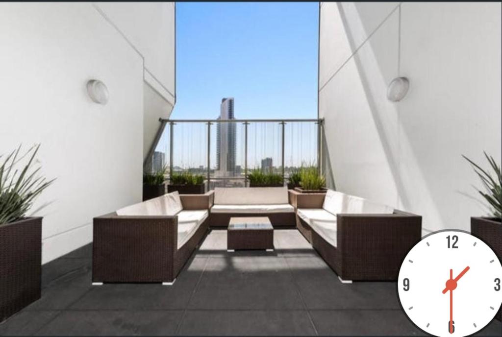 Et opholdsområde på Seffa Dom5 apartments Melbourne