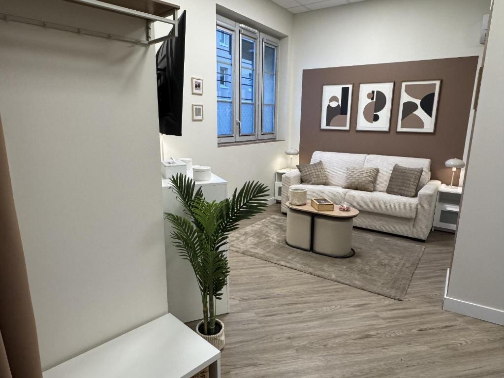 Khu vực ghế ngồi tại Marianne l'Essentiel