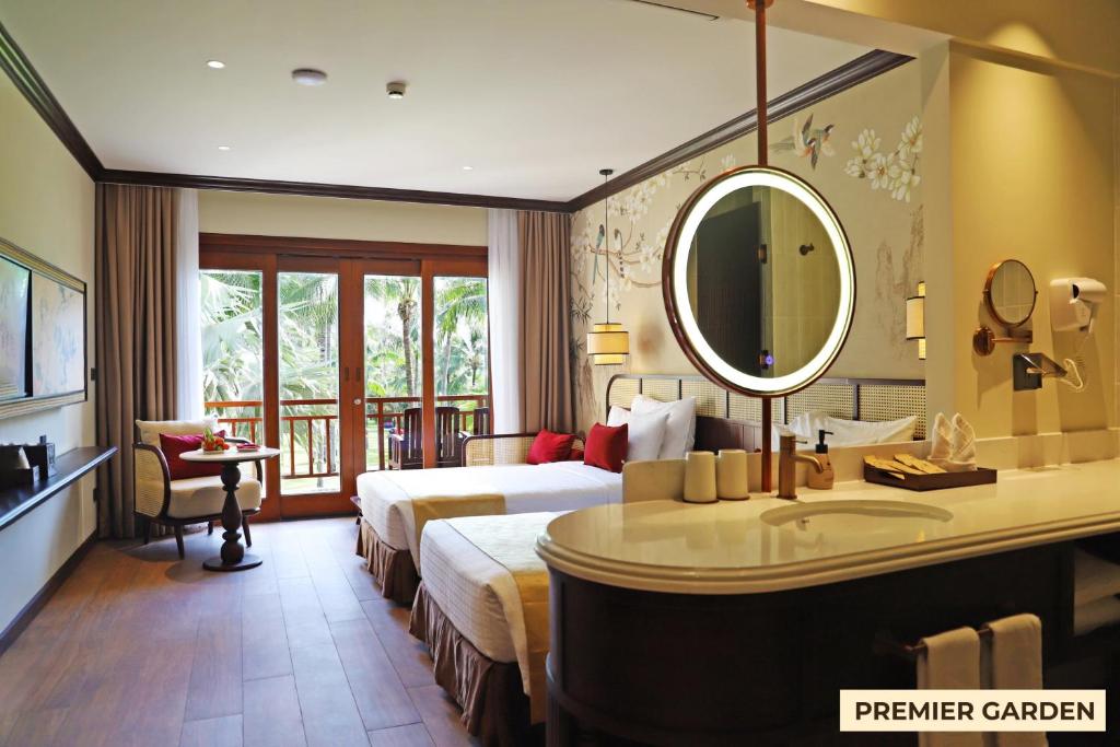 Premier Twin Garden View with Balcony