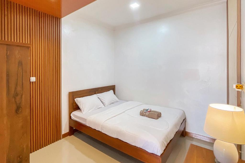 Homestay Syariah Cahaya Panca Arga near Grand Artos Mall Mitra RedDoorz