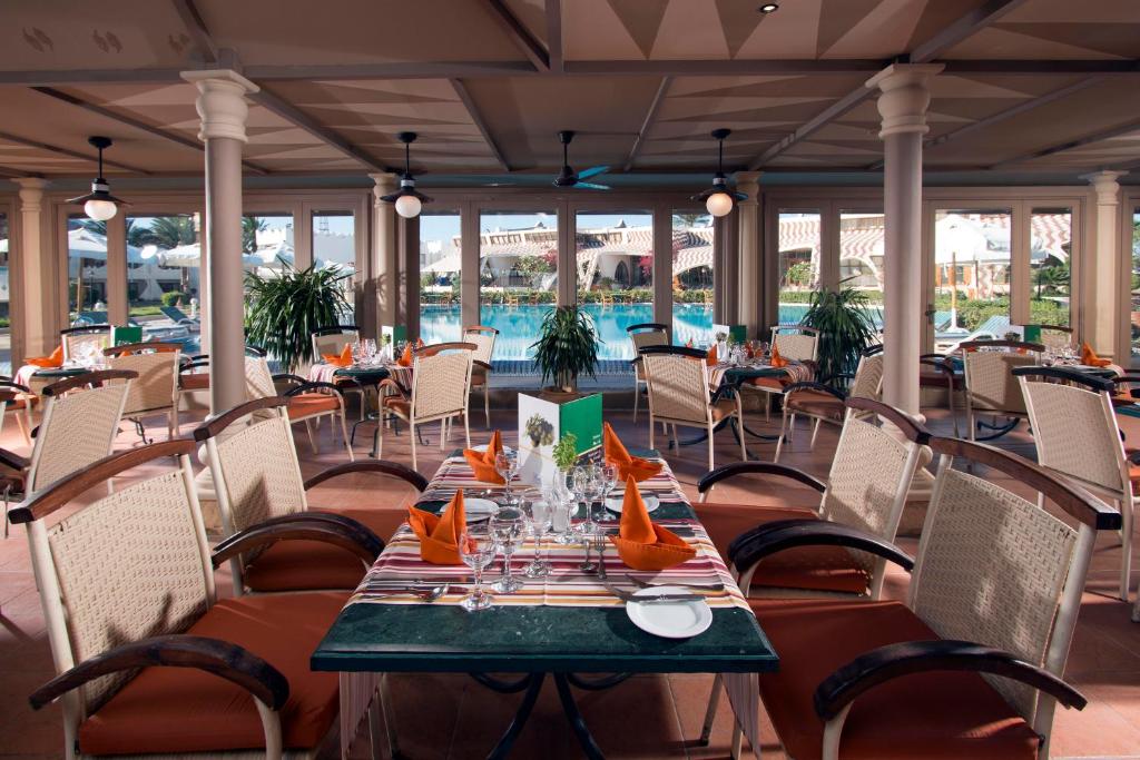 Restaurace v ubytování Swiss Inn Resort Dahab