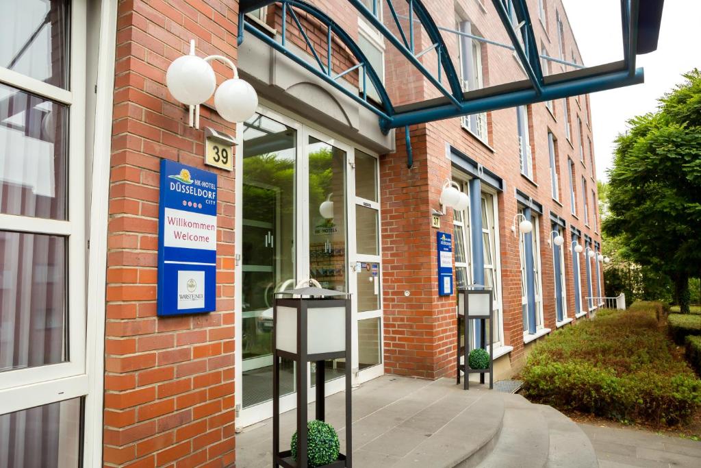 HK Hotel Düsseldorf City - Resim 6
