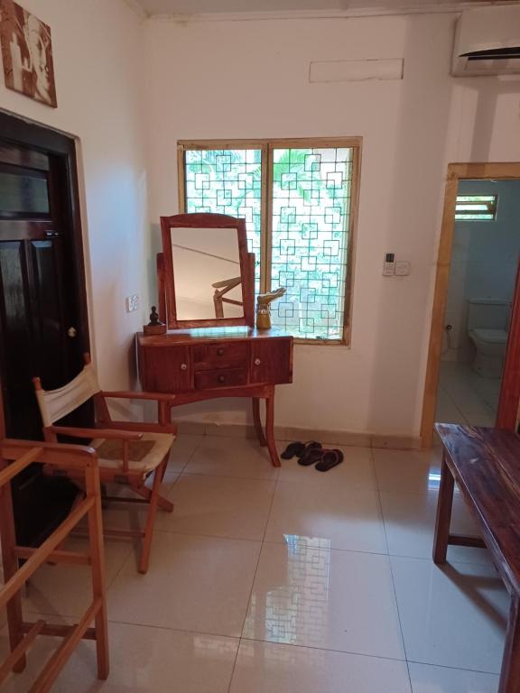 Allens home stay - 8