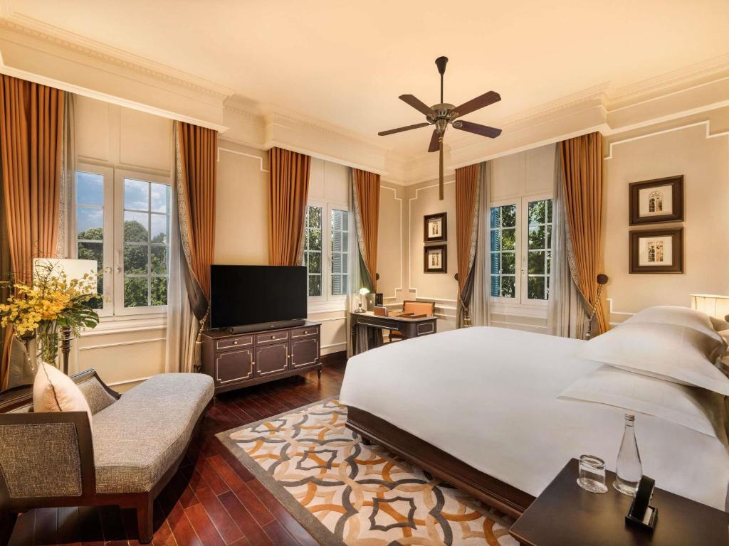 Heritage Wing Charlie Chaplin Suite with King Beds - Metropole Privileges and Benefits