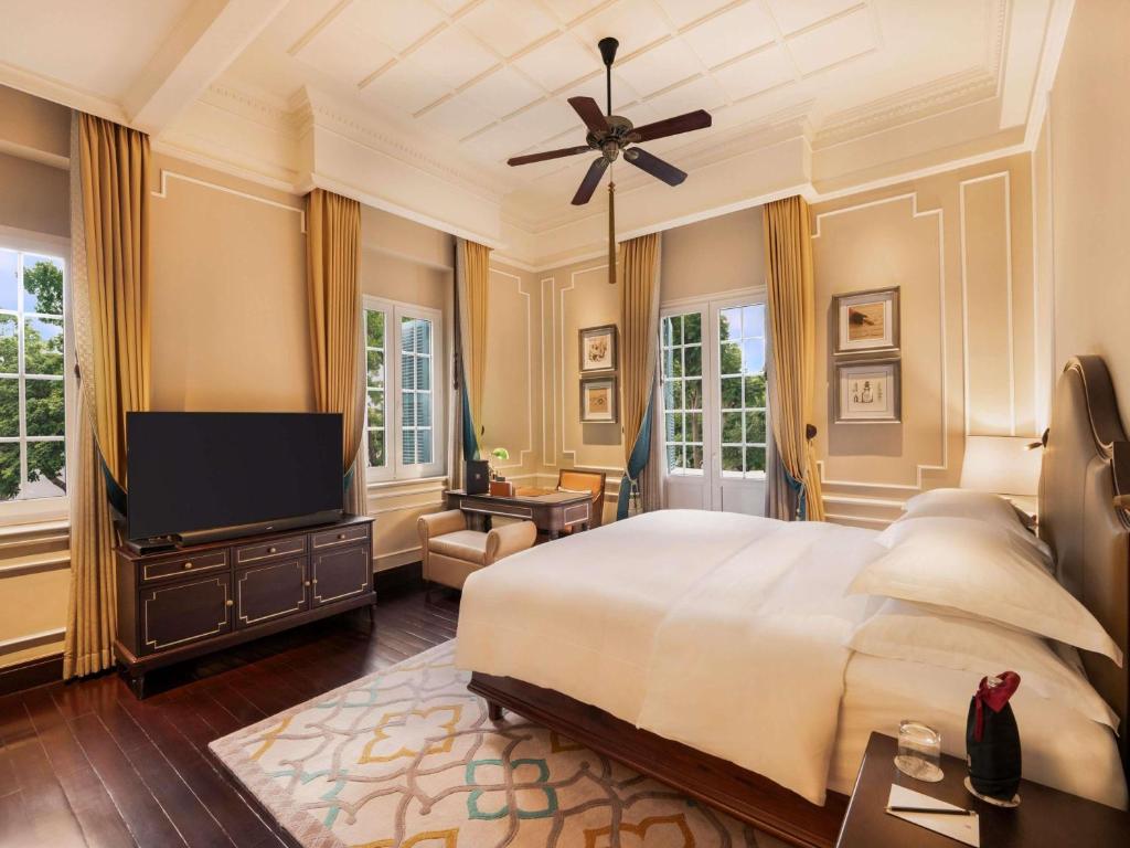 Heritage Wing Graham Greene Suite with King Beds - Metropole Privileges and Benefits