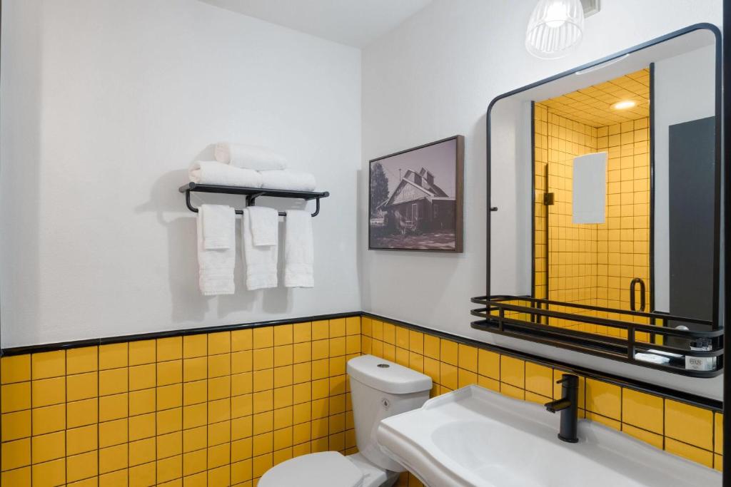 Hotel Vervana, Trademark Collection by Wyndham photo