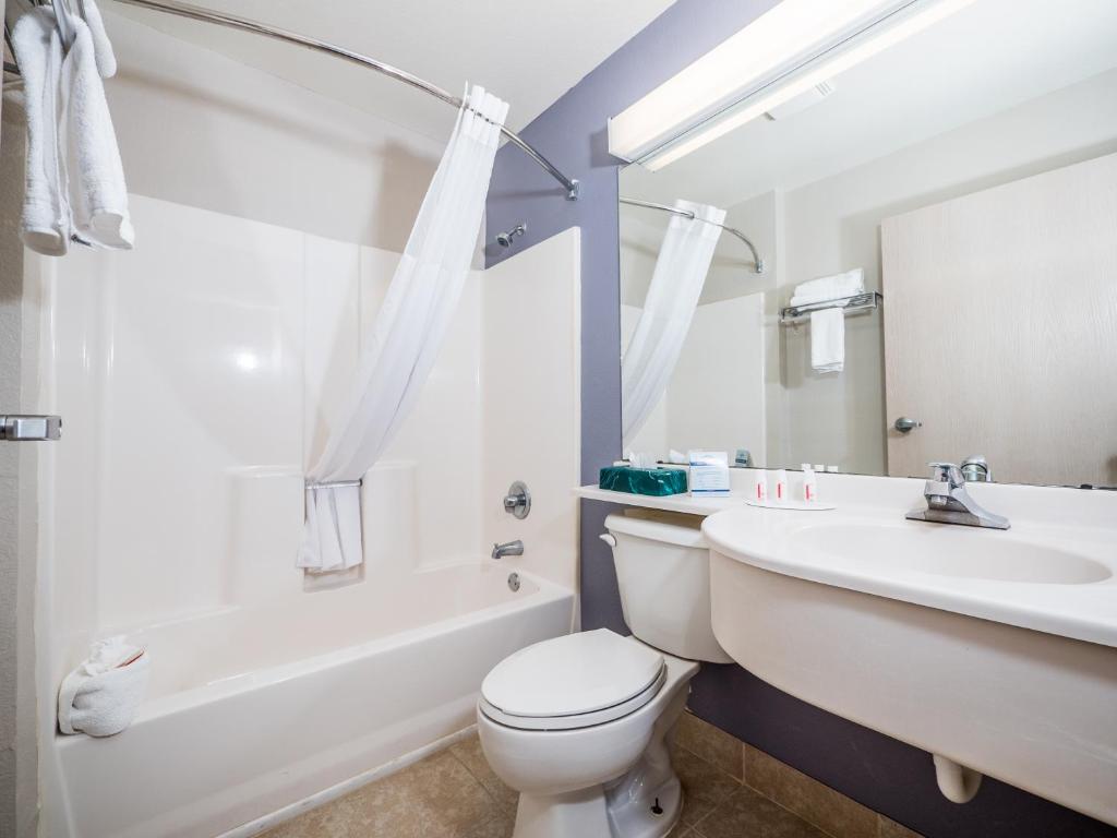 Microtel Inn & Suites by Wyndham Palm Coast I-95 - Queen Kamer Met 2 Queensize Bedden – Niet-Rokers