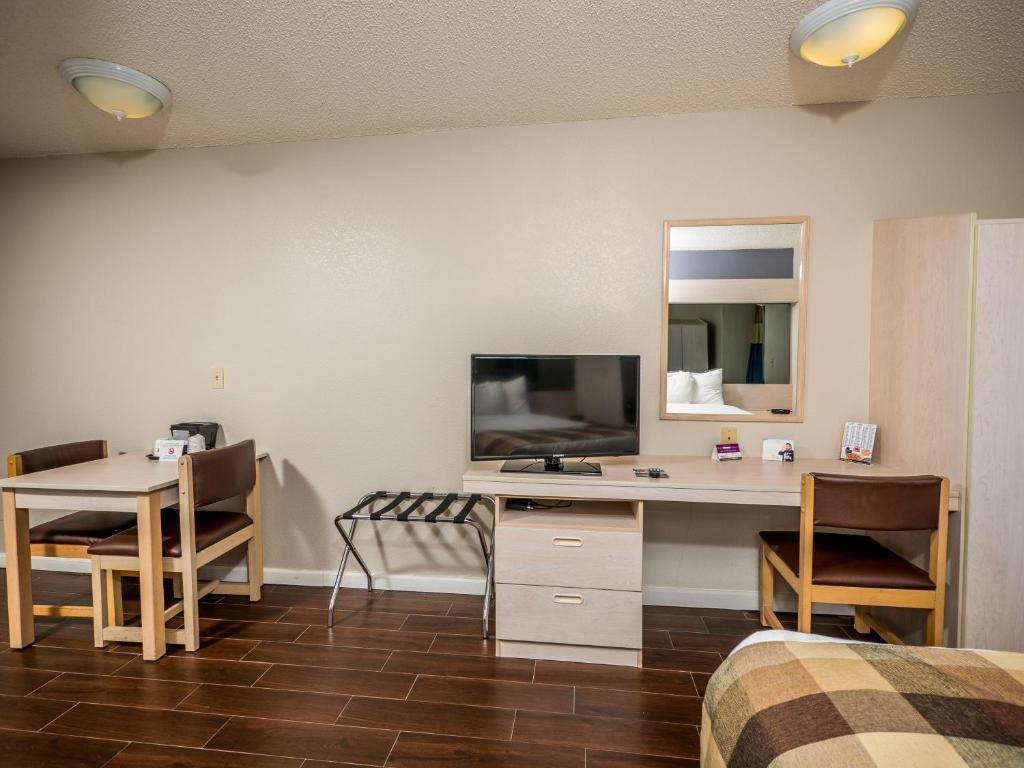 Microtel Inn & Suites by Wyndham Palm Coast I-95 - Error