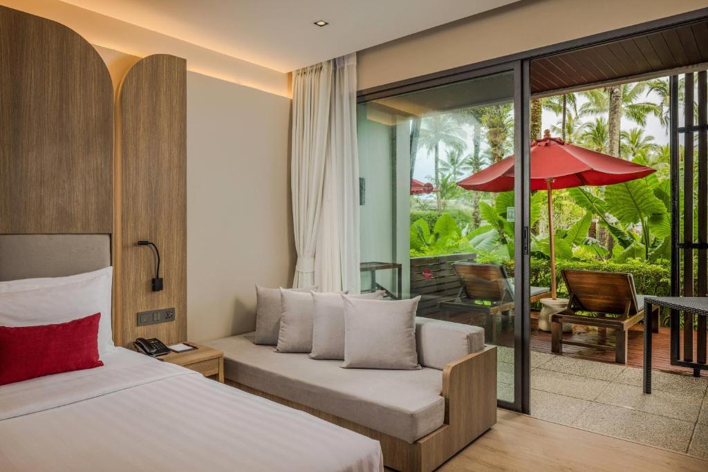 Ramada Resort by Wyndham Khao Lak - 豪华拉奈特大号床间 - 带喷射浴缸