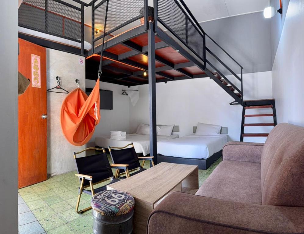 En eller flere senge i et værelse på Ardour Lodge "A" Wing