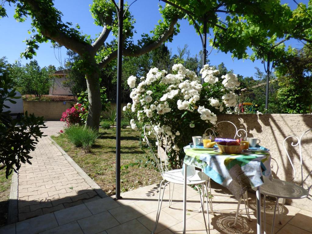 Appart'Hotel Festival Sud Suites - Avignon TGV - One-Bedroom Apartment