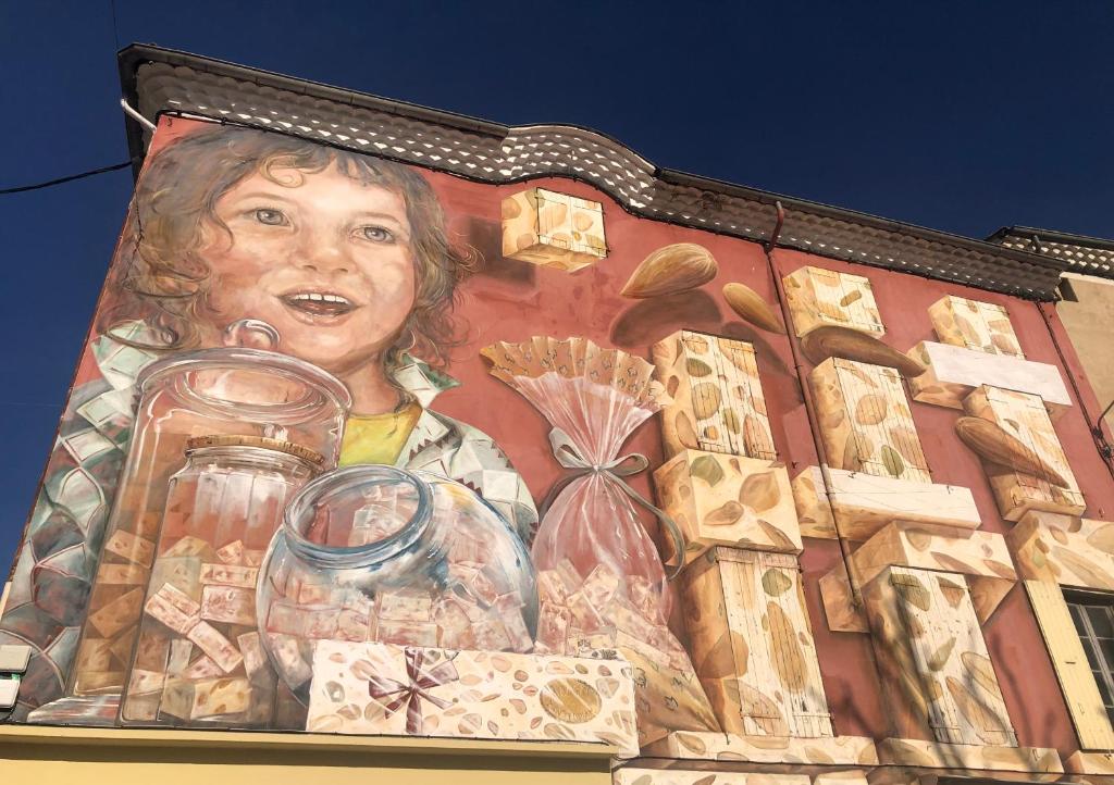 Fotografie z fotogalerie ubytování La CIGALE - Centre ville Montélimar v destinaci Montélimar