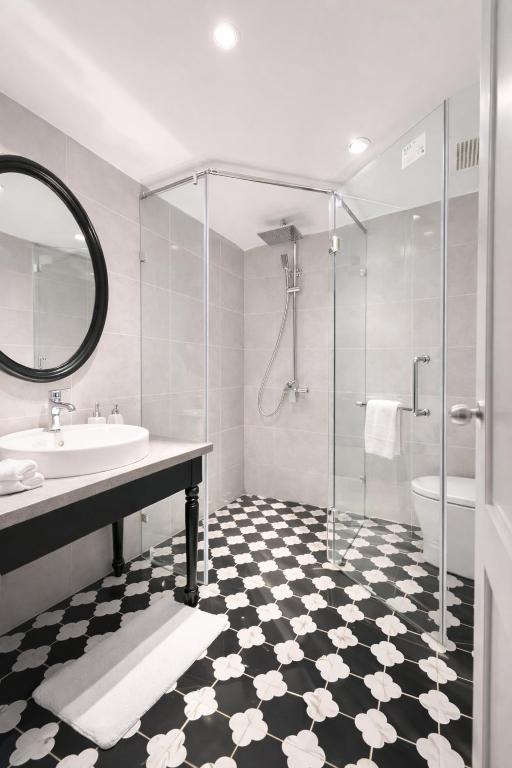 Suite Gia Đình