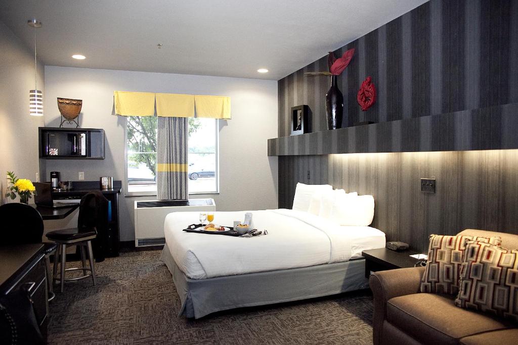 Metropolis Resort - Eau Claire - 