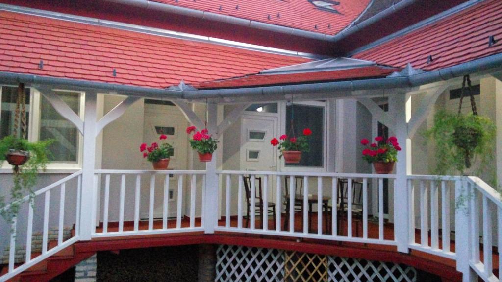 Balkón nebo terasa v ubytování Szlavi Apartman