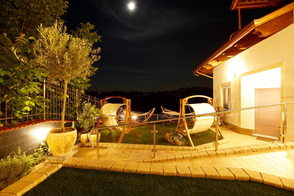 Balkón nebo terasa v ubytování Wellness Suite Na' Canuna'