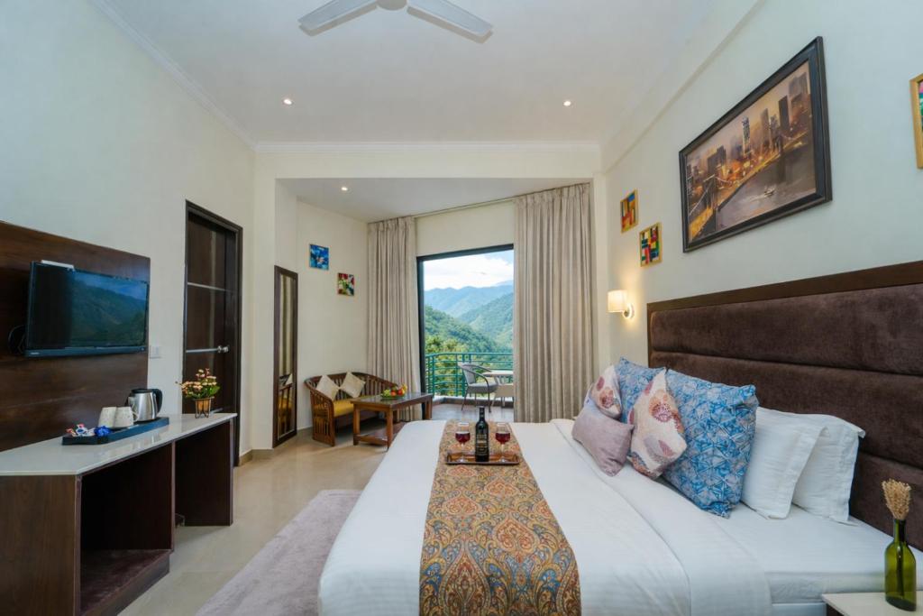 En generel udsigt til bjerge eller udsigt til bjerge taget fra hotellet