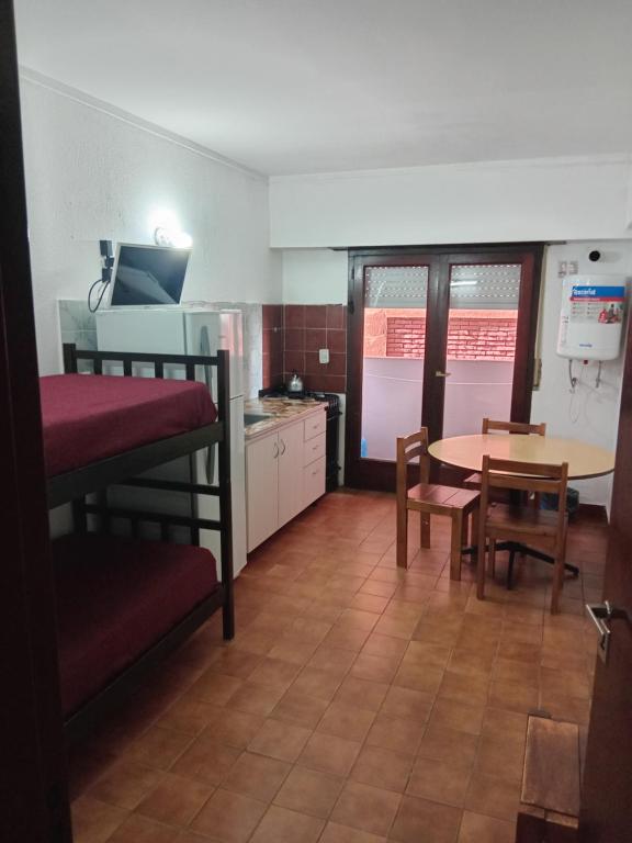 Køkken eller tekøkken på Departamentos a 100 mts del mar