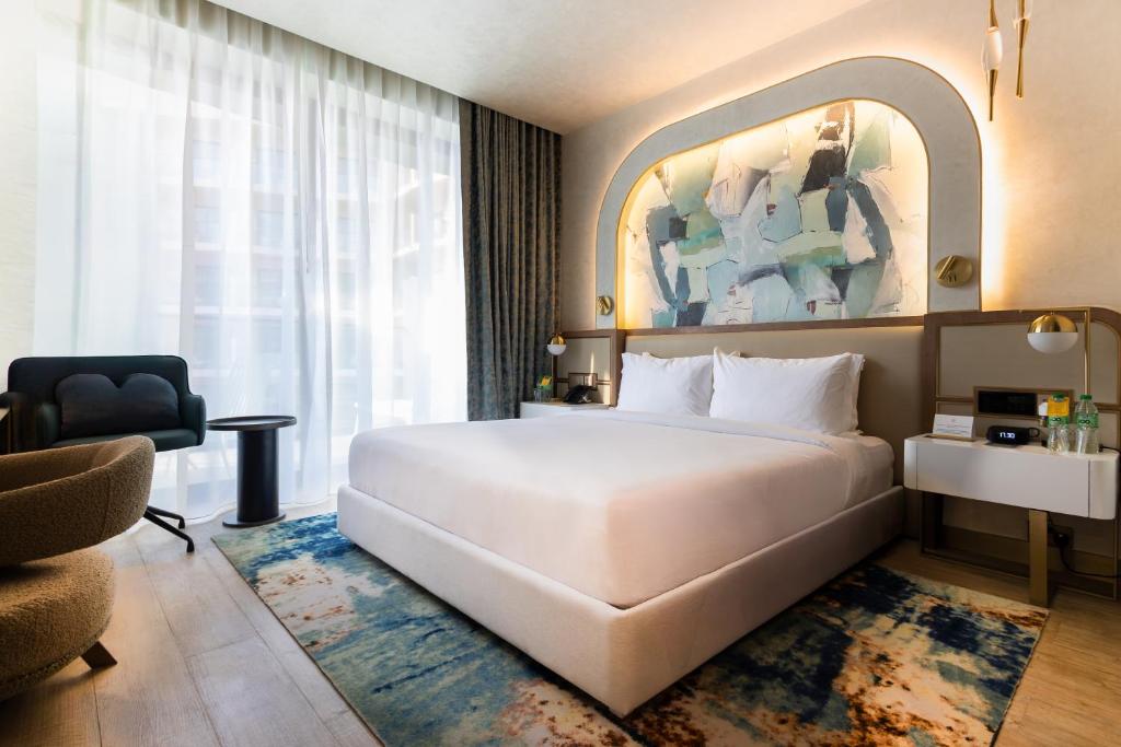 فضای داخلی voco Dubai Nice The Heart of Europe by IHG در دبی - تصویر ۳