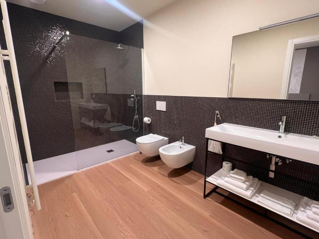 JO Hotel - Großes Doppel- Oder Zweibettzimmer