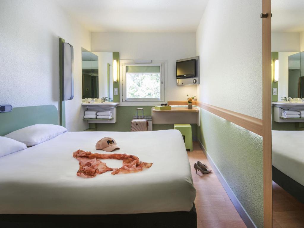 IBIS Budget Aix en Provence Est Le Canet - Double Room