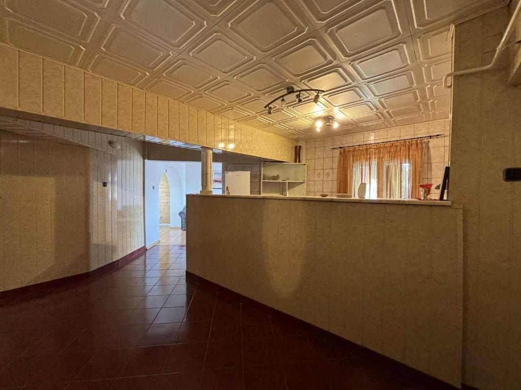 Kuchyň nebo kuchyňský kout v ubytování Apartament Ultra Central