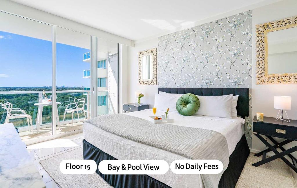 En eller flere senge i et værelse på MVR Suite in Grove-s Best-Kept Secret