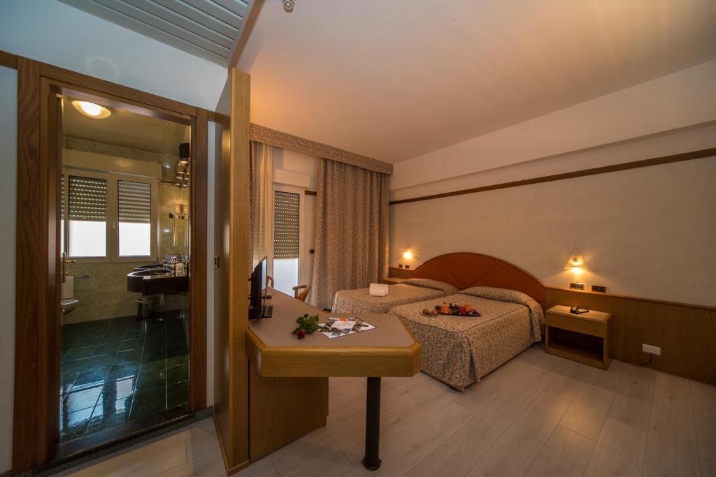 New Petit Hotel - Standaard Drievoudige Kamer