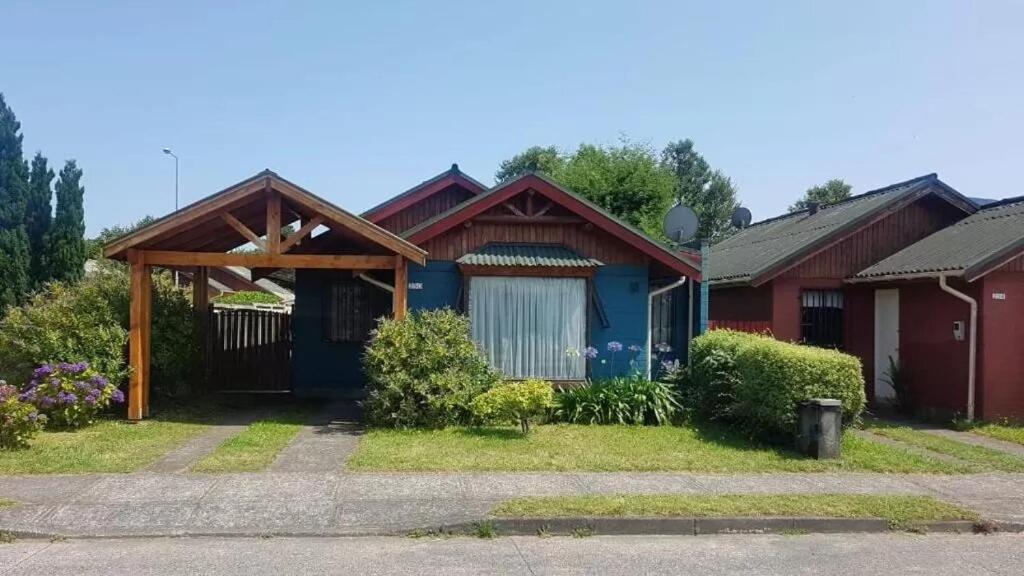 Bygningen som feriehuset ligger i