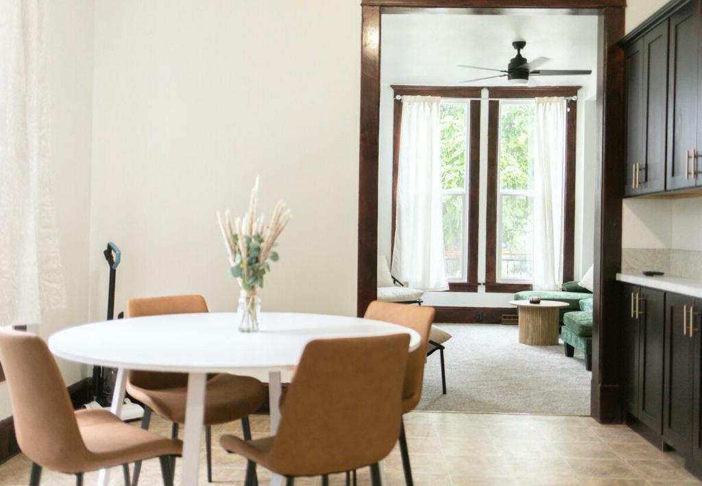 Billede fra billedgalleriet på Charming Spacious 3BR Pet-Friendly Retreat i Billings