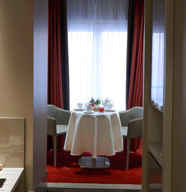 Harry's Bar Trevi Hotel & Restaurant - Resim 11