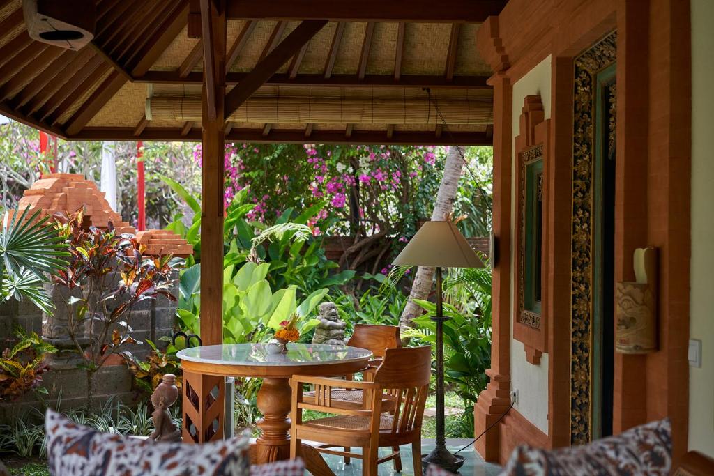 Tandjung Sari Hotel - 17